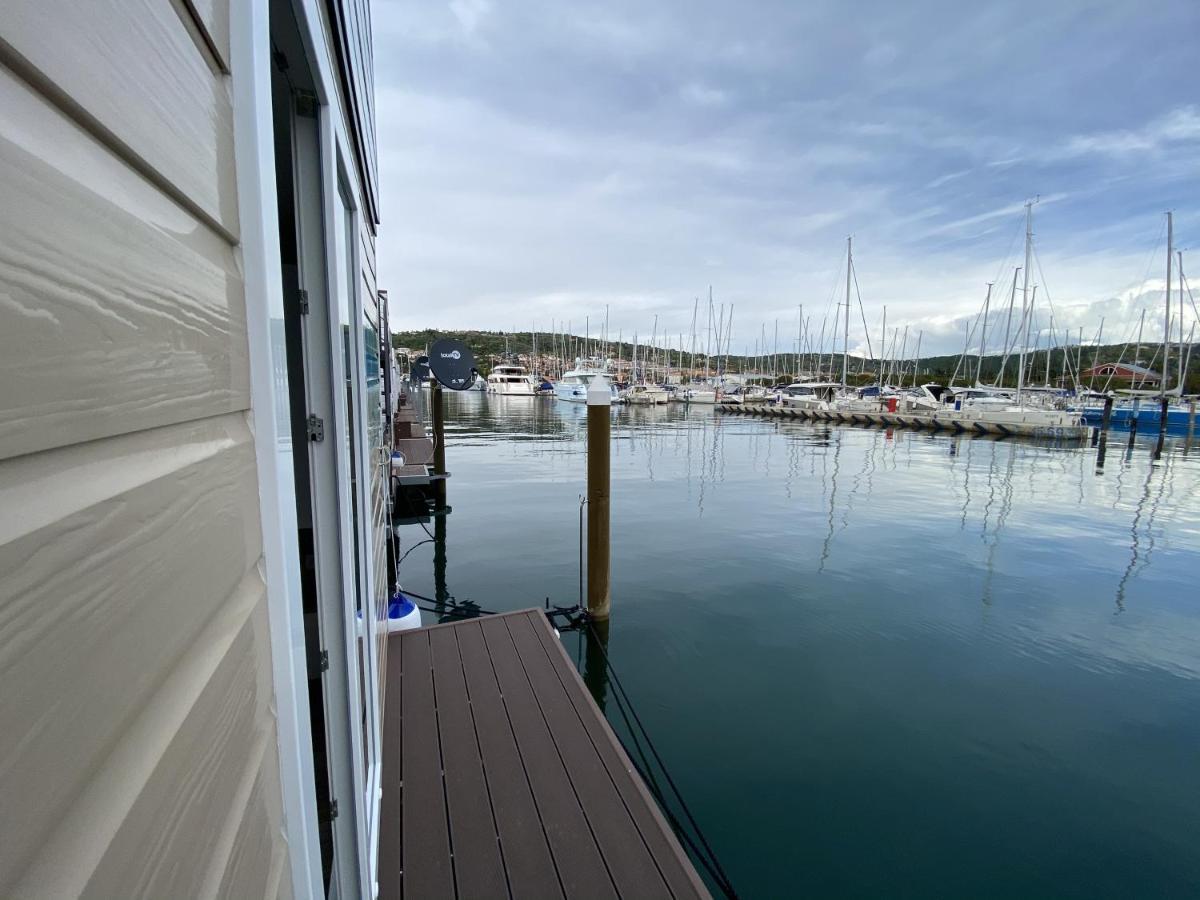 Floating House Mm, Marina Portoroz Villa Bagian luar foto